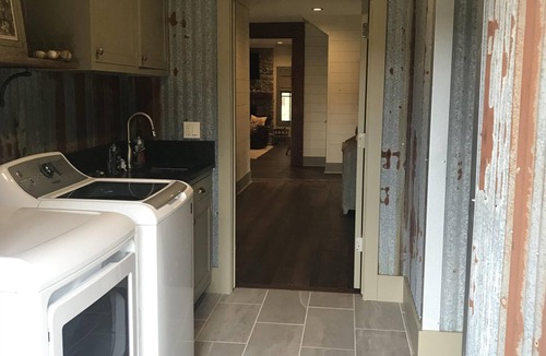 Round Top House | Whippoorwill Haus is 2.8 miles from Round Top Square!