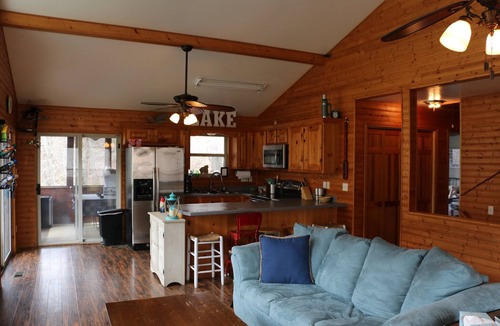 Rambo Riviera Cabin | Whippoorwill Ridge- Waterfront cabin on beautiful Beaver Lake
