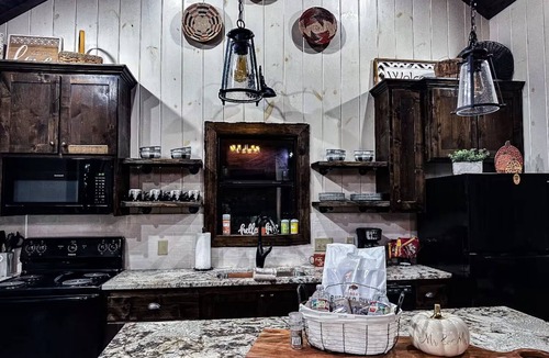 Jasper Cabin | Whippoorwill Run Cabin — Jasper, AR