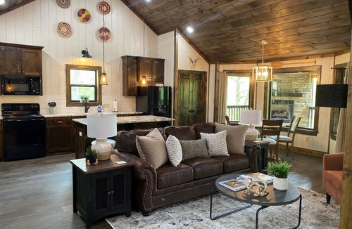 Jasper Cabin | Whippoorwill Run Cabin — Jasper, AR