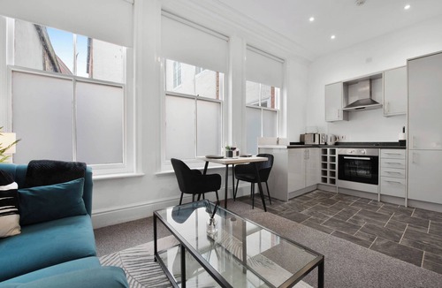 Pontrilas Apartment | WhiskAwayStays No. 58 Studio No. 2