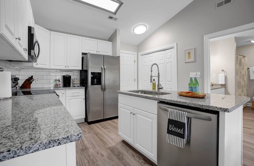 Southport Apartment | Whiskey Bent Condo