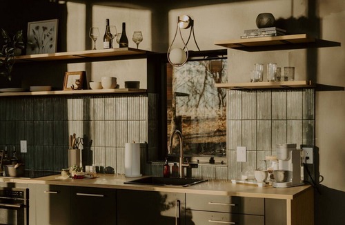 Octavia House | Whisper Mountain Glass House! Steam Shower-Couples Tubs-Bidet-Panoramic Views