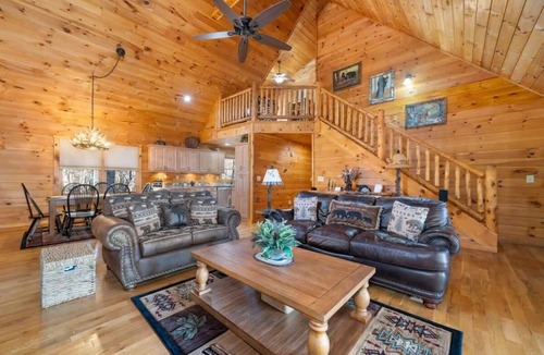 My Mountain Cabin | Whispering Bear Lodge