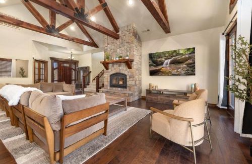 Springdale House | Whispering Brook