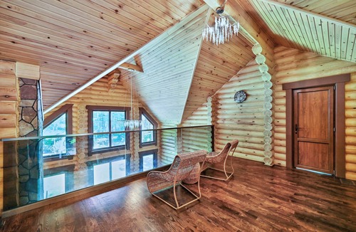 Tannersville House | Whispering Creek Retreat