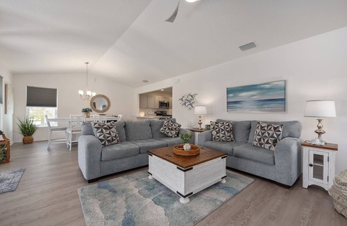 Sumter County House | Whispering Palm Breeze Cottage at Eastport - 3/2 w/PRIVATE POOL in The Village of Moultrie Creek