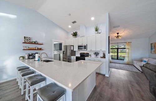 Pebble Beach House | Whispering Palms | Private Pool & HOT TUB