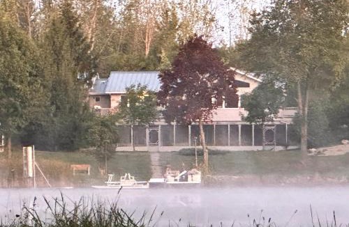 Auburn Cabin | Whispering Pines Auburn