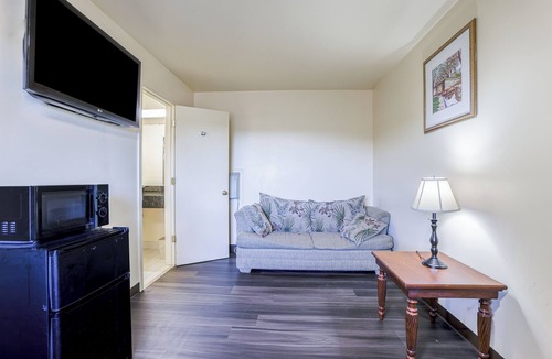 White Stone Hotel | Whispering Pines by Hotel O Whitestone VA
