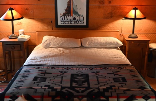Twisp Cabin | Whispering Pines Cabin Retreat