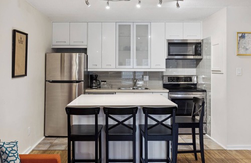 Collingwood Apartment | Whispering Pines Escape