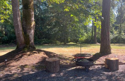 Union Hill-Novelty Hill Ski Chalet | Whispering Pines Farmhouse