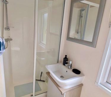 Hopton House | Whispering Pines