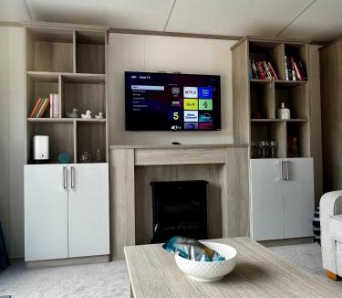 Hopton House | Whispering Pines