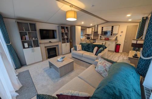 Hopton House | Whispering Pines