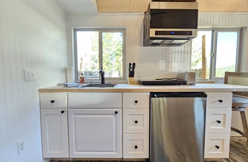 Georgetown Cabin | Whispering Pines Hideaway