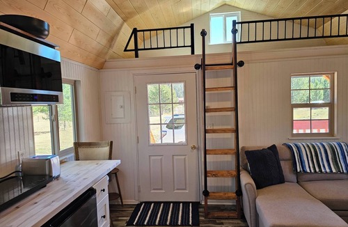 Georgetown Cabin | Whispering Pines Hideaway