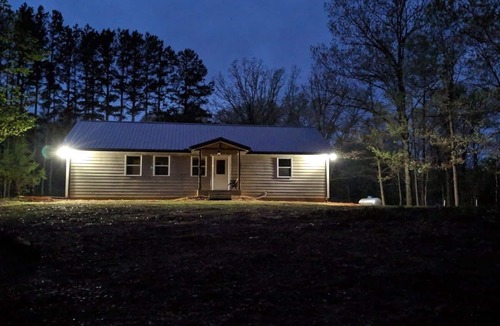 Hartville House | Whispering Pines in the Country on 40 Acres