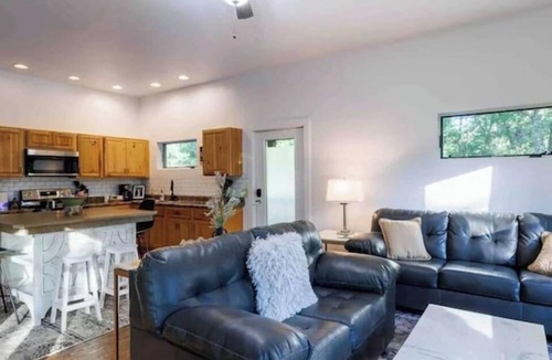 Valley Head Apartment | Whispering Pines on The Bluffs