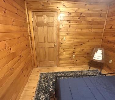 Glover House | Whispering Pines Retreat