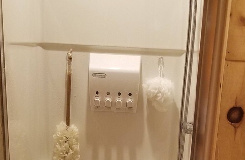 New Durham Cabin | Whispering Pines Waterfront Cabin