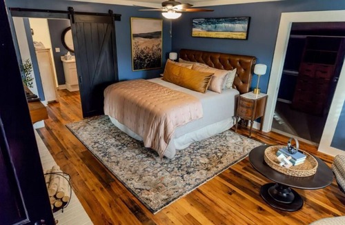 Salina Cabin | Whispering Prairie