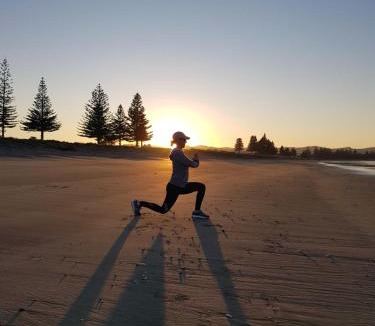 Gisborne Hotel | Whispering Sands Beachfront Motel