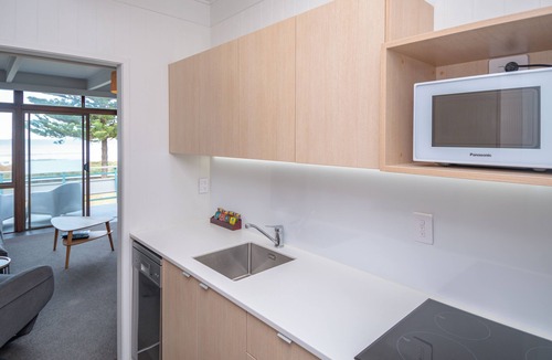 Gisborne Apartment | Whispering Sands Motel