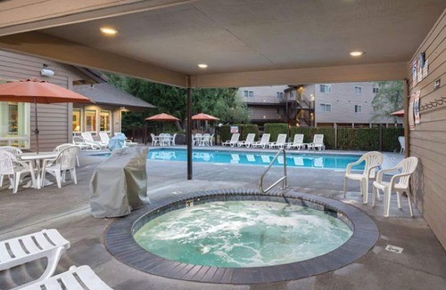Welches Condo | Whispering Woods Resort, one bedroom