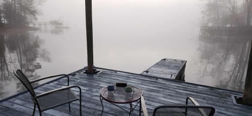 Batesburg House | Whispering Waters Hideaway