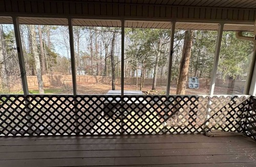 Batesburg House | Whispering Waters Hideaway