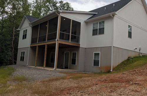 Stonehouse House | Whispering Willow