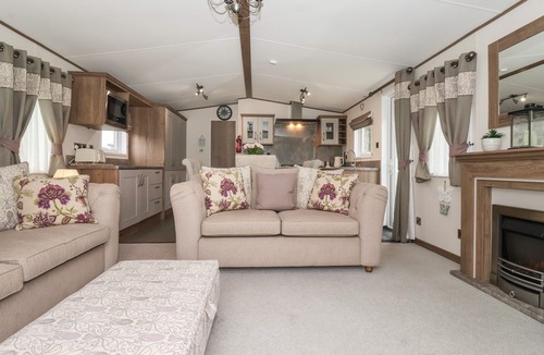 Cayton Bay Cottage | Whispering Willows