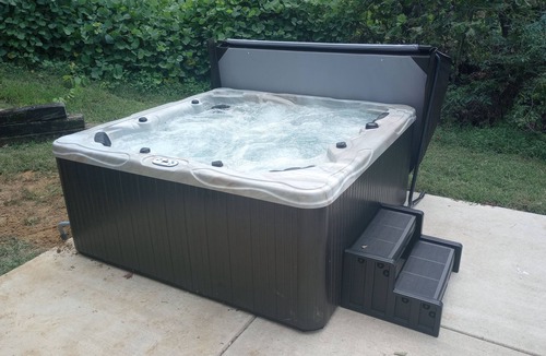 Hernando House | WHISPERING WINDS! Hot Tub and Pool.