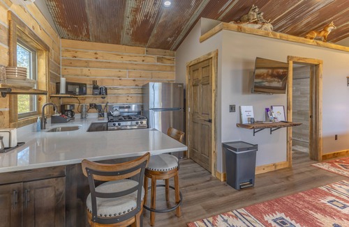De Soto Cabin | Whispering Winds Sleep 2 Hot Tub, Whispering Winds Sleeps 2 Hot Tub
