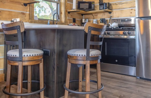 De Soto Cabin | Whispering Winds Sleep 2 Hot Tub, Whispering Winds Sleeps 2 Hot Tub