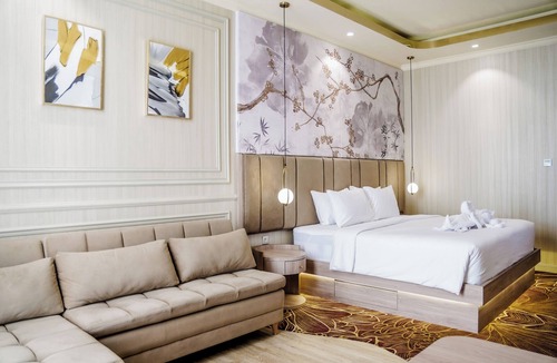 Old Jakarta Hotel | Whistler Garden Hotel
