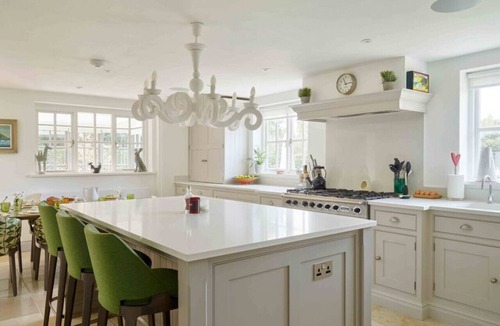 Turville House | Whistlers Perch - Heated Pool