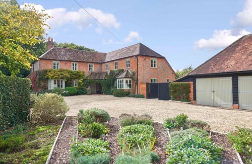 Turville House | Whistlers Perch - Heated Pool