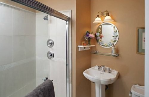 Stanhope Bed & Breakfast | Whistling Swan Inn