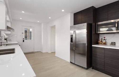 Whitby House | Whitby·Vacation home with heated pool