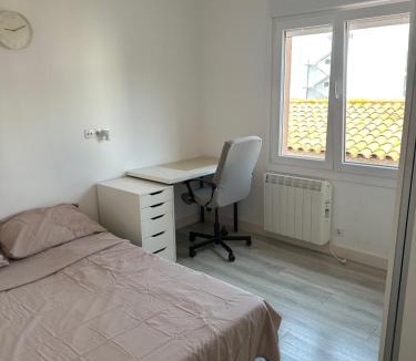 Lloret Town Center Apartment | White Apartment