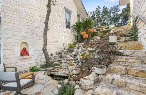 Wimberley House | White Buffalo - Room with a View