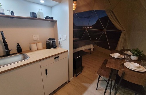 Kanab Cabin | White Camel