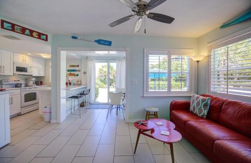 Sanibel House | White Caps #7