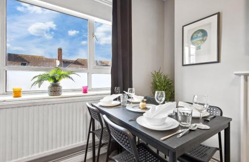 White City Apartment | White City Retreat