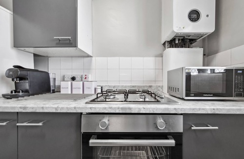 White City Apartment | White City Retreat