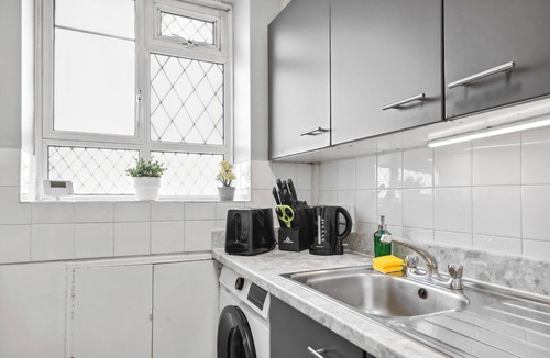 White City Apartment | White City Retreat