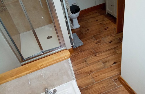 Keal Cotes Bed & Breakfast | White Cottage B&B